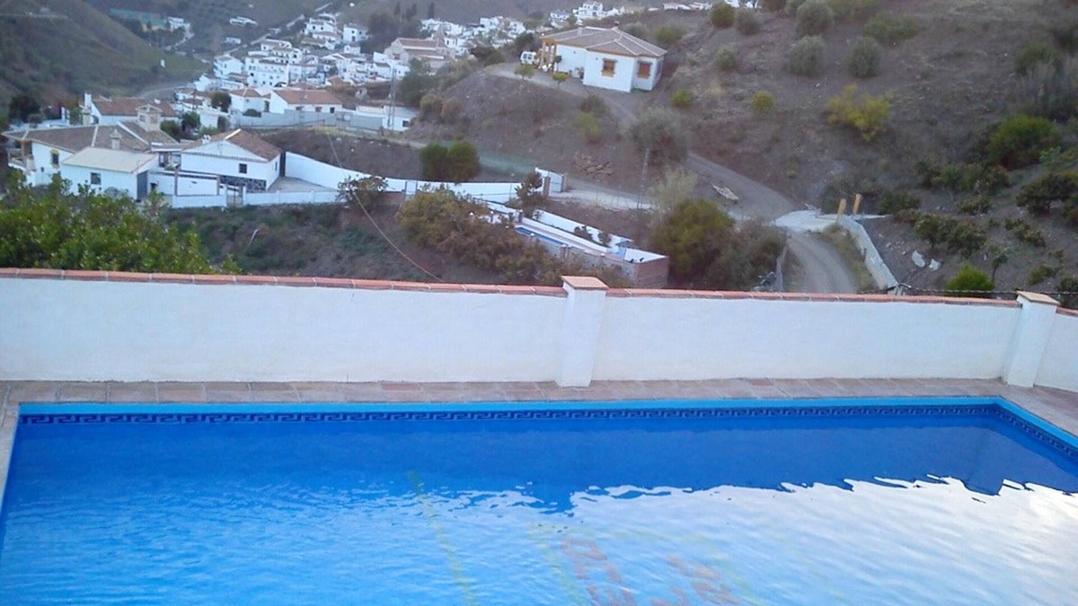 El Borge House | Homerez - House for 6 ppl. with swimming-pool, terrace and balcony at El Borge