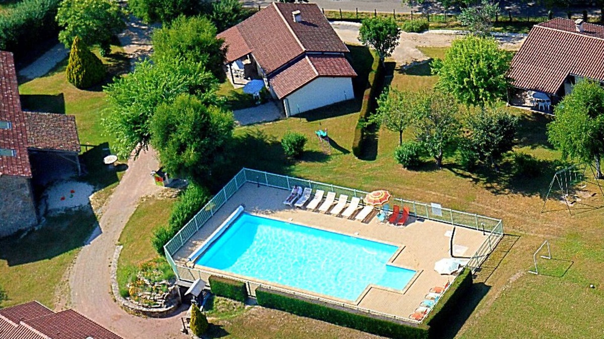 Gorses House | Homerez - House for 7 ppl. with shared pool, garden and terrace at Gorses