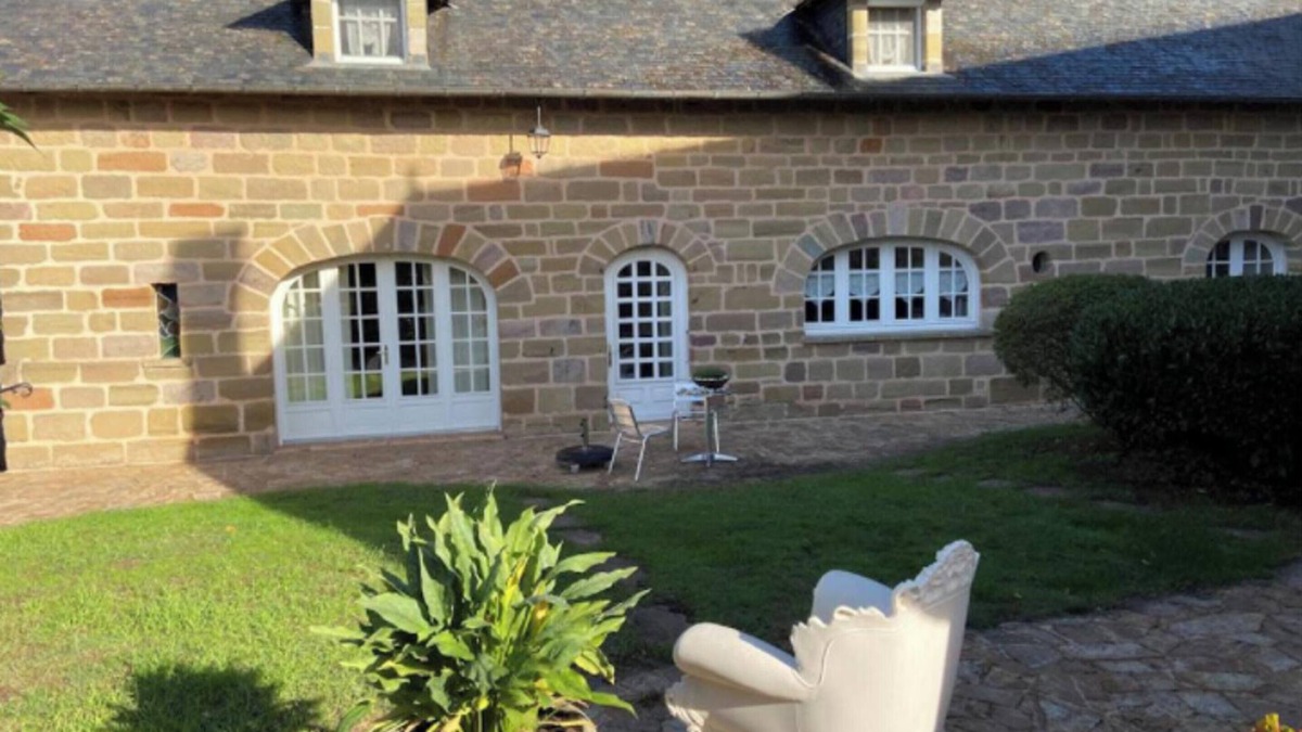 Saint-Aulaire House | Homerez - House in Saint-Aulaire