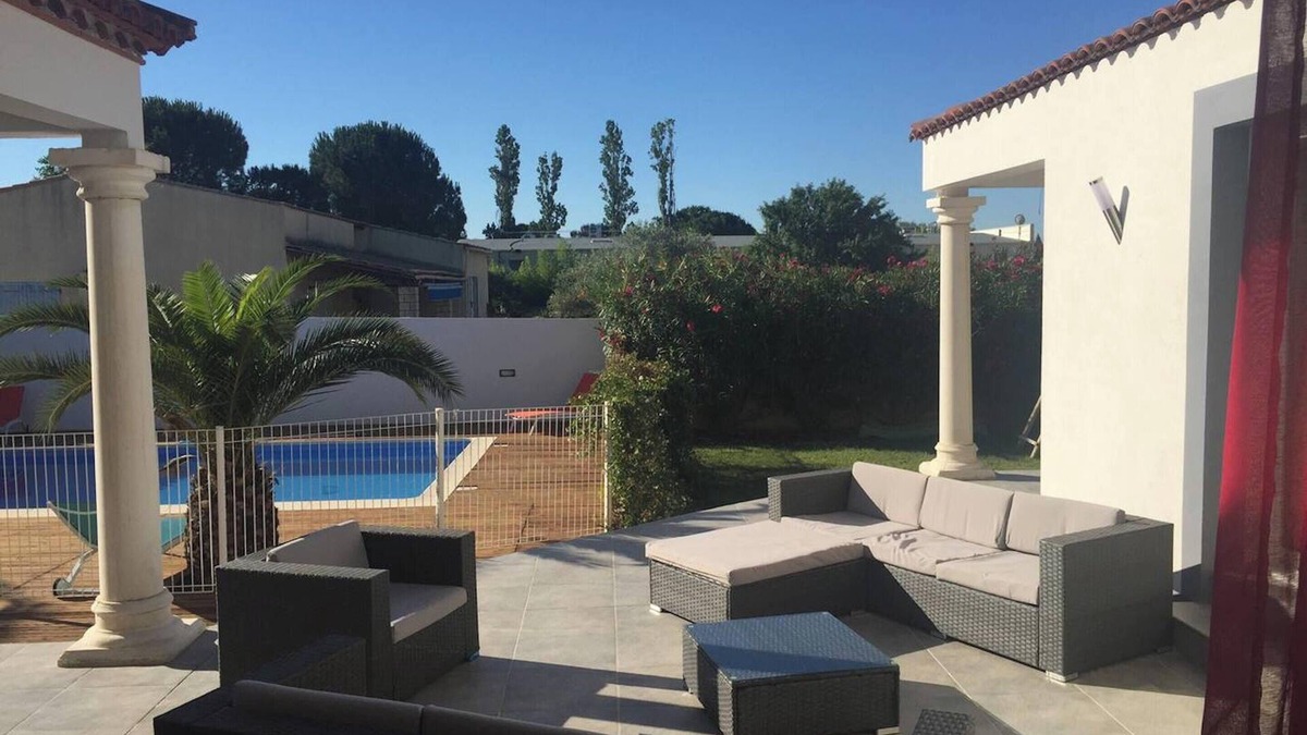 Villetelle House | Homerez - House in Villetelle with pool