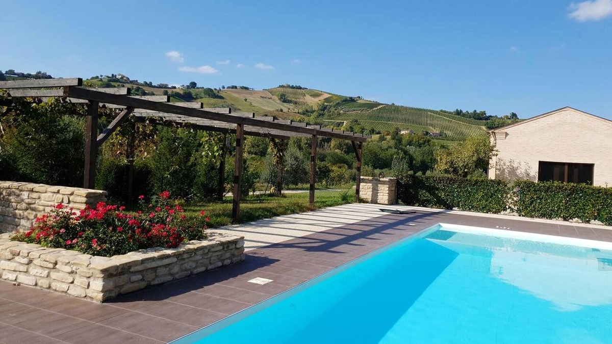 Montalto delle Marche Apartment | Homerez - Nice appartement for 3 ppl. with shared pool at Montalto delle Marche