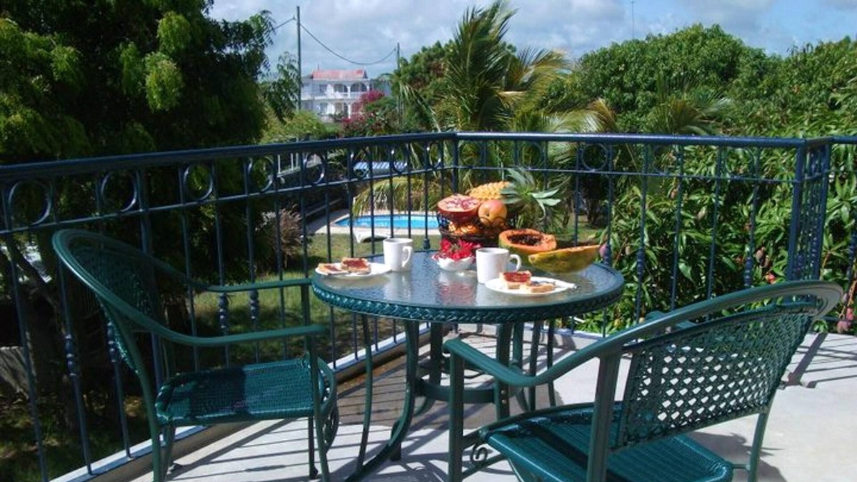 Grand Gaube Apartment | Homerez - Nice appartement 1 km away from the beach for 4 ppl. with shared pool