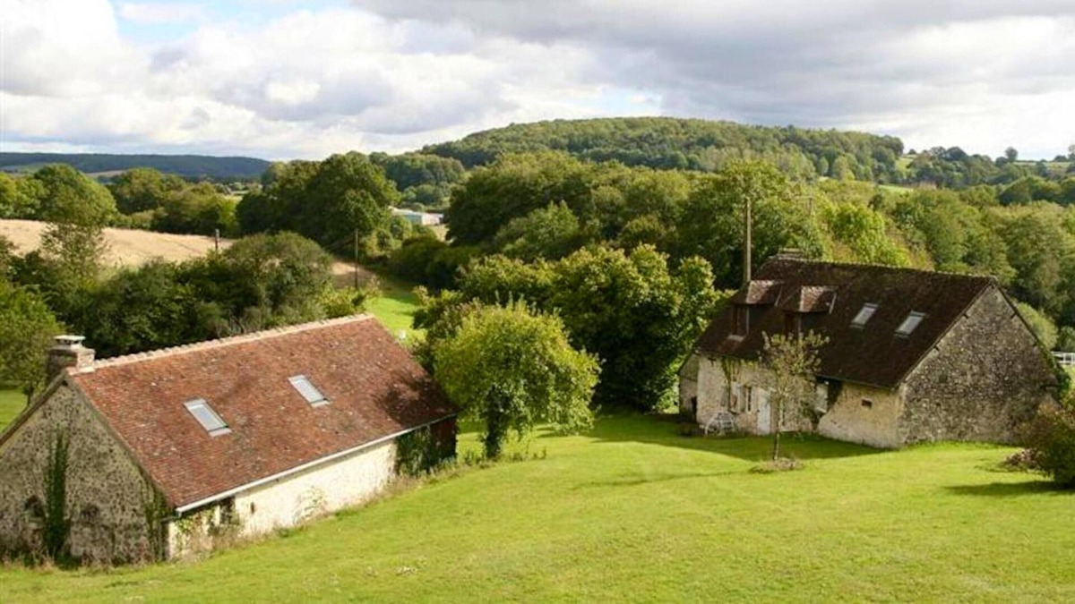 Colonard-Corubert House | Homerez - Nice property for 6 ppl. with terrace at Colonard-Corubert