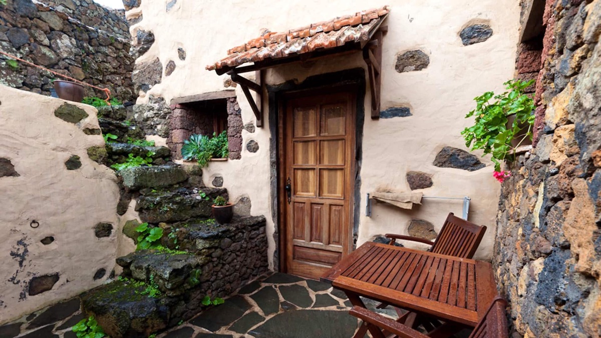 Isora House | Homerez - Nice house 5 km away from the beach for 4 ppl. with terrace at Isora