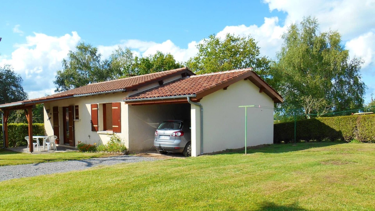 Gorses House | Homerez - Nice house for 4 ppl. with shared pool, garden and terrace at Gorses