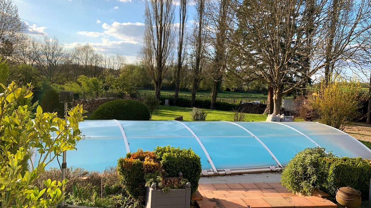 Touquin House | Homerez - Nice house for 6 ppl. with shared pool, garden and terrace at Touquin