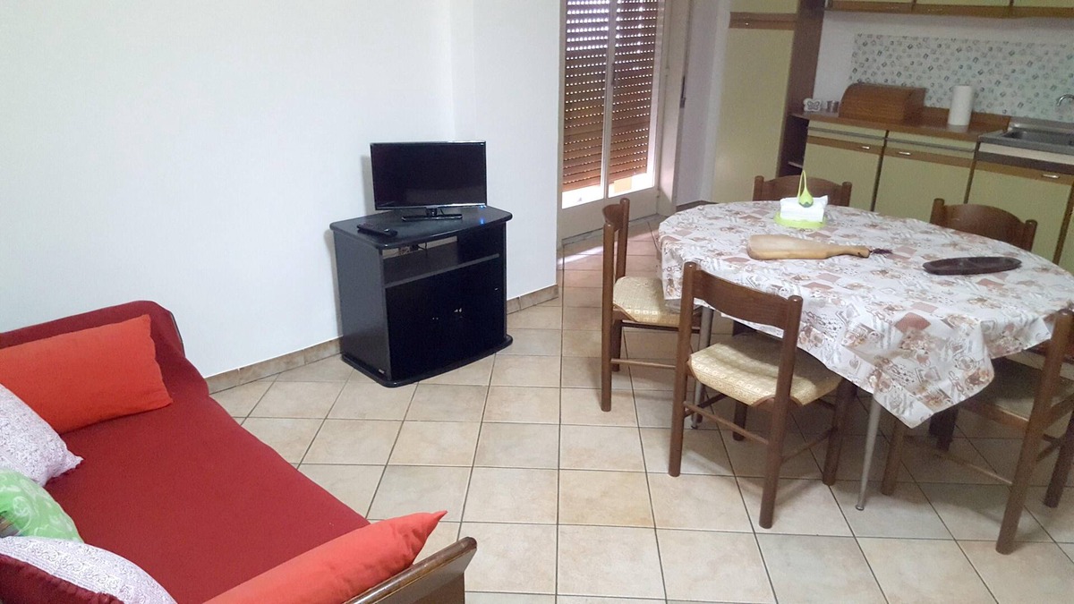 Milazzo House | Homerez - Property 4 km away from the beach for 6 ppl. with balcony at Milazzo