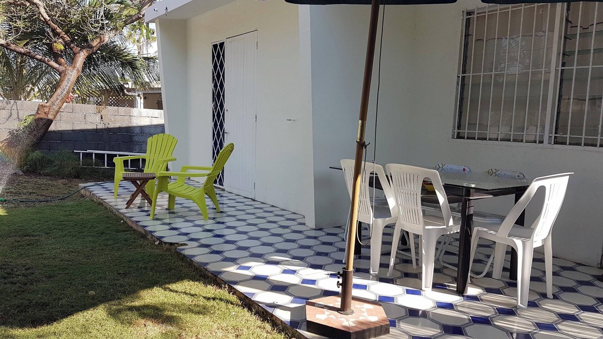 Grand Fond House | Homerez - Cosy house in Saint-Gilles with garden