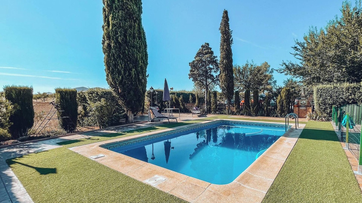 Burguillos de Toledo House | Homerez - Rural House Burguillos with pool
