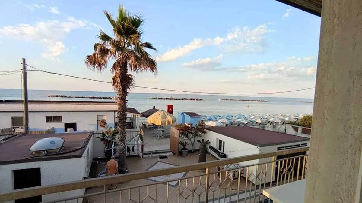 Francavilla al Mare Apartment | Homerez - Sea View Apt Francavilla