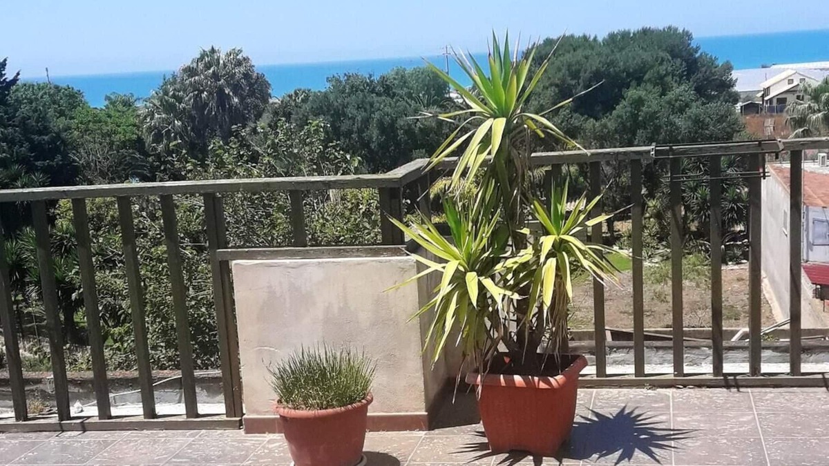 Scoglitti Apartment | Homerez - Spacious appartement 1 km away from the beach for 4 ppl. at Scoglitti