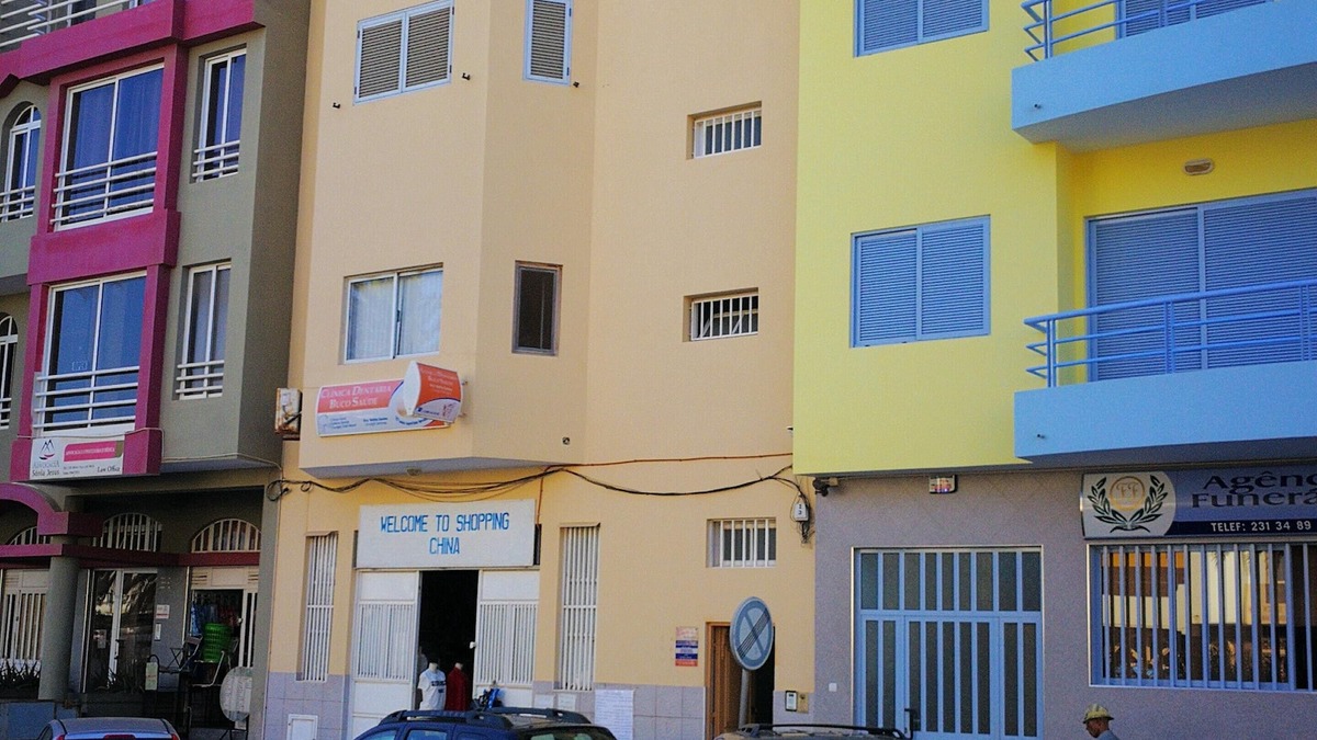 Mindelo Apartment | Homerez - Spacious appartement for 8 ppl. at Mindelo