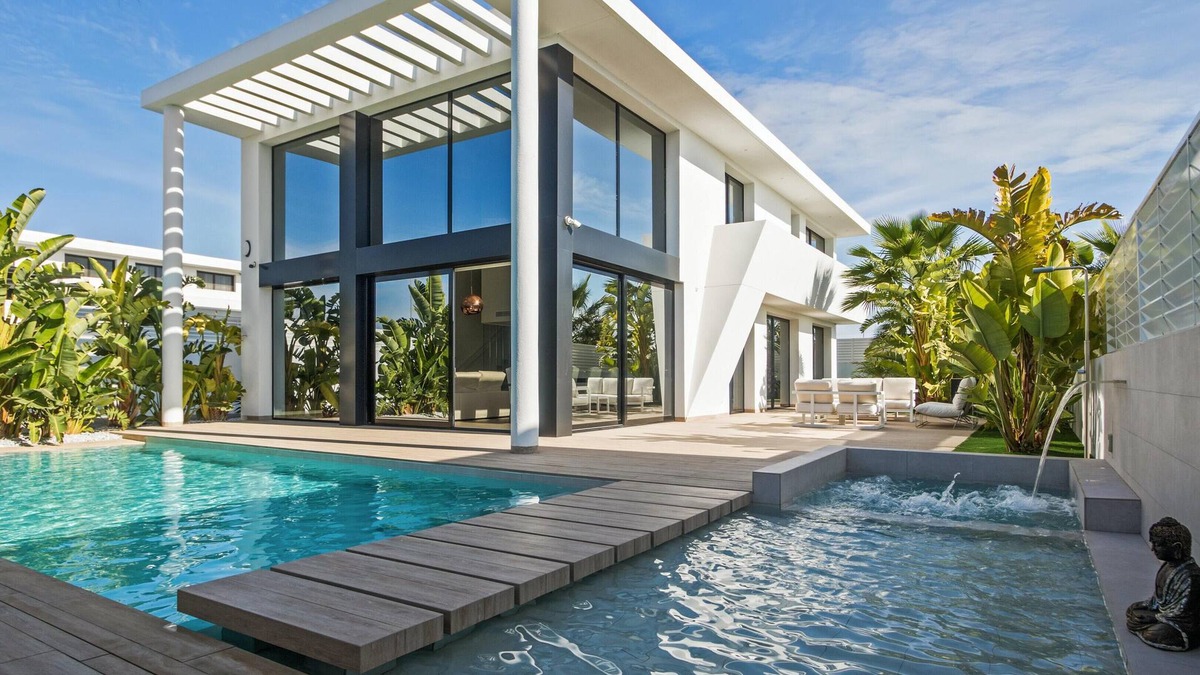 San Fulgencio Villa | Homerez - Spacious villa 6 km away from the beach for 6 ppl. with swimming-pool