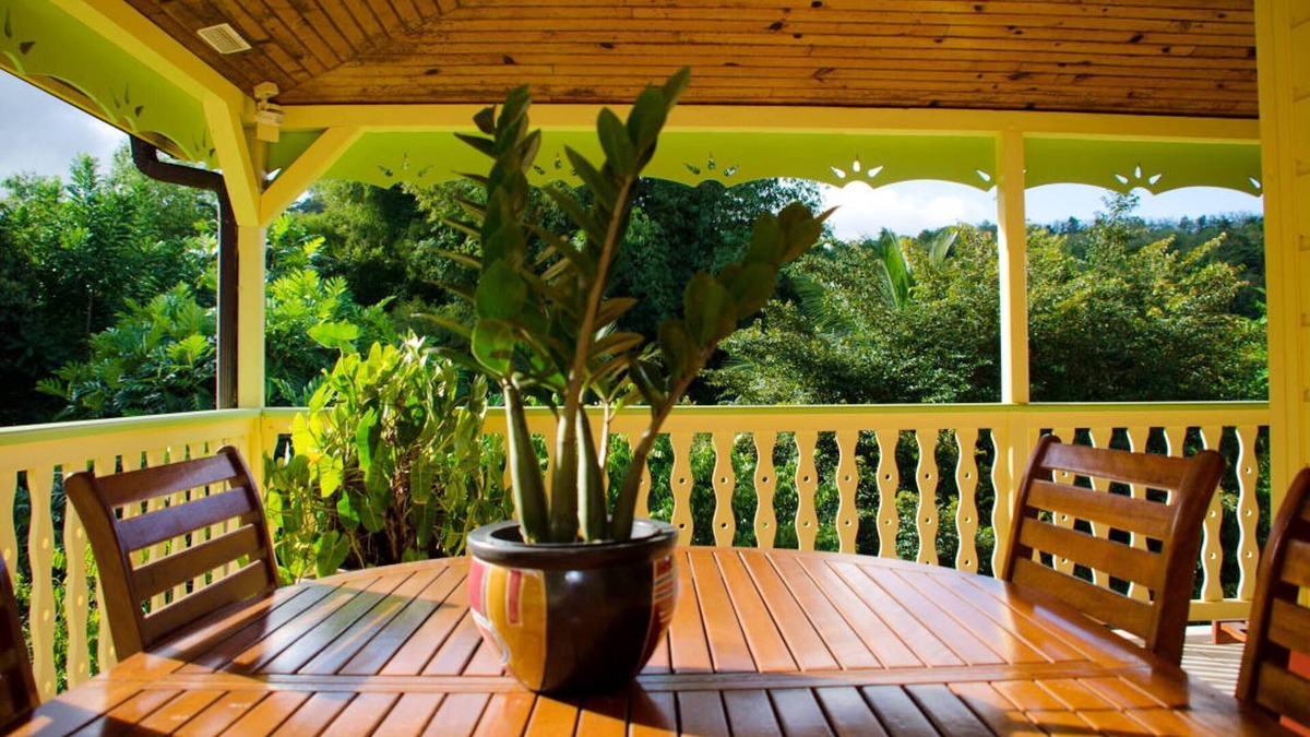 Gros-Morne House | Homerez - Spacious house for 4 ppl. with terrace at Gros-Morne