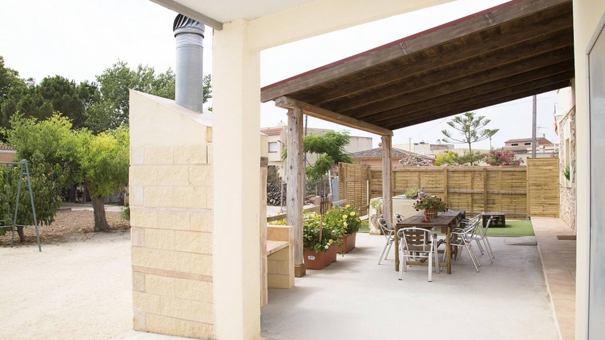 Camarles House | Homerez - Spacious House in Camarles with Private Pool