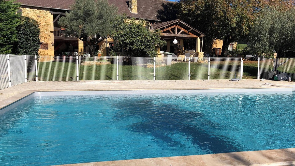 Proissans Villa | Homerez - Spacious villa in Proissans with private pool