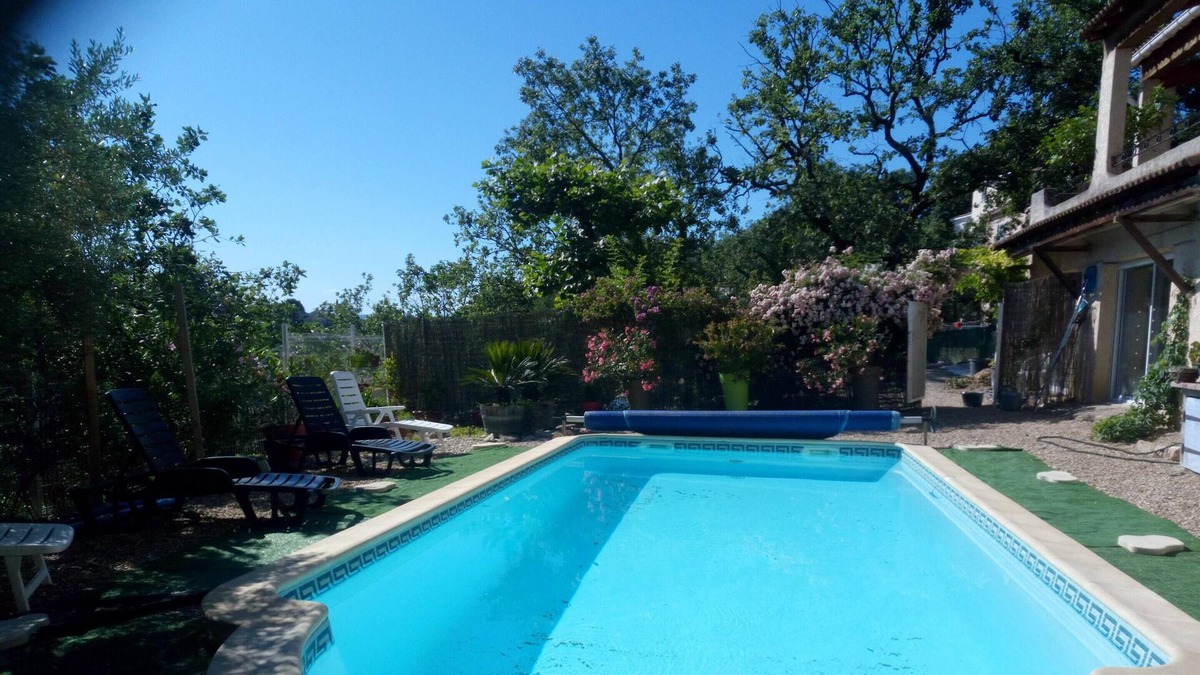 Ners Villa | Homerez - Spacious villa for 8 ppl. with swimming-pool and terrace at Ners