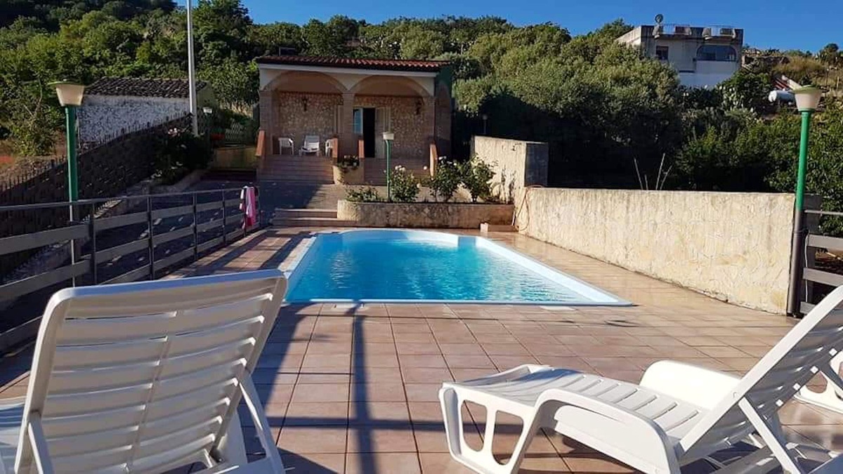 Caccamo Villa | Homerez - Spacious villa 9 km away from the beach for 7 ppl. with swimming-pool