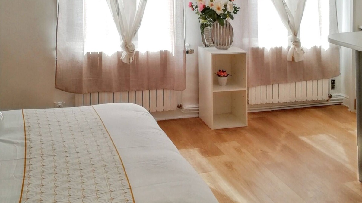 Sainte-Anne - Faubourg Noyon Apartment | Homerez - Studio centre Amiens