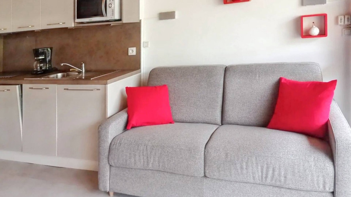 Les Carroz-d'Araches Apartment | Homerez - Studio in Les Carroz, mountain view.