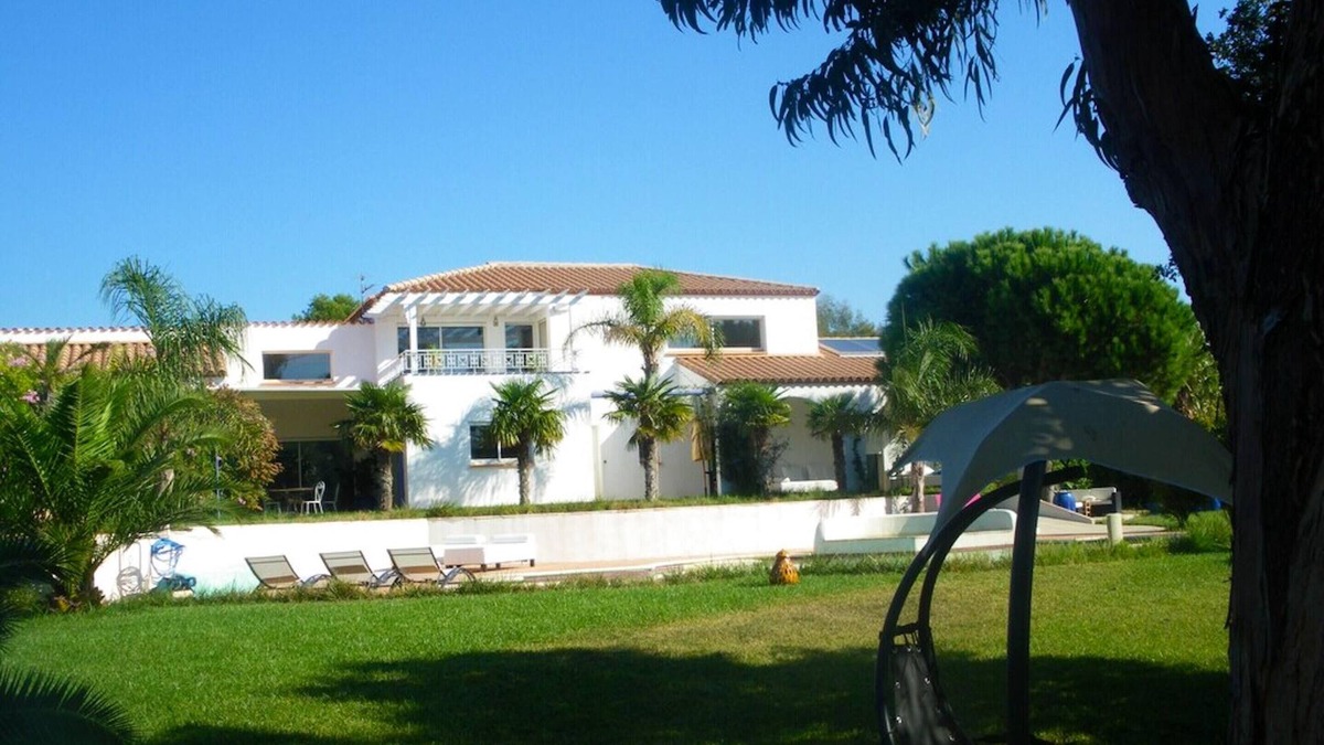 Cabestany Villa | Homerez - Villa 10 km away from the beach with swimming-pool, jacuzzi and garden