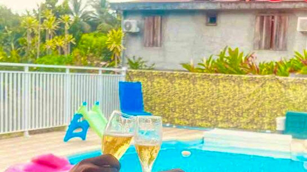 Goyave Villa | Homerez - Villa 6 km away from the beach for 6 ppl. with swimming-pool at Goyave