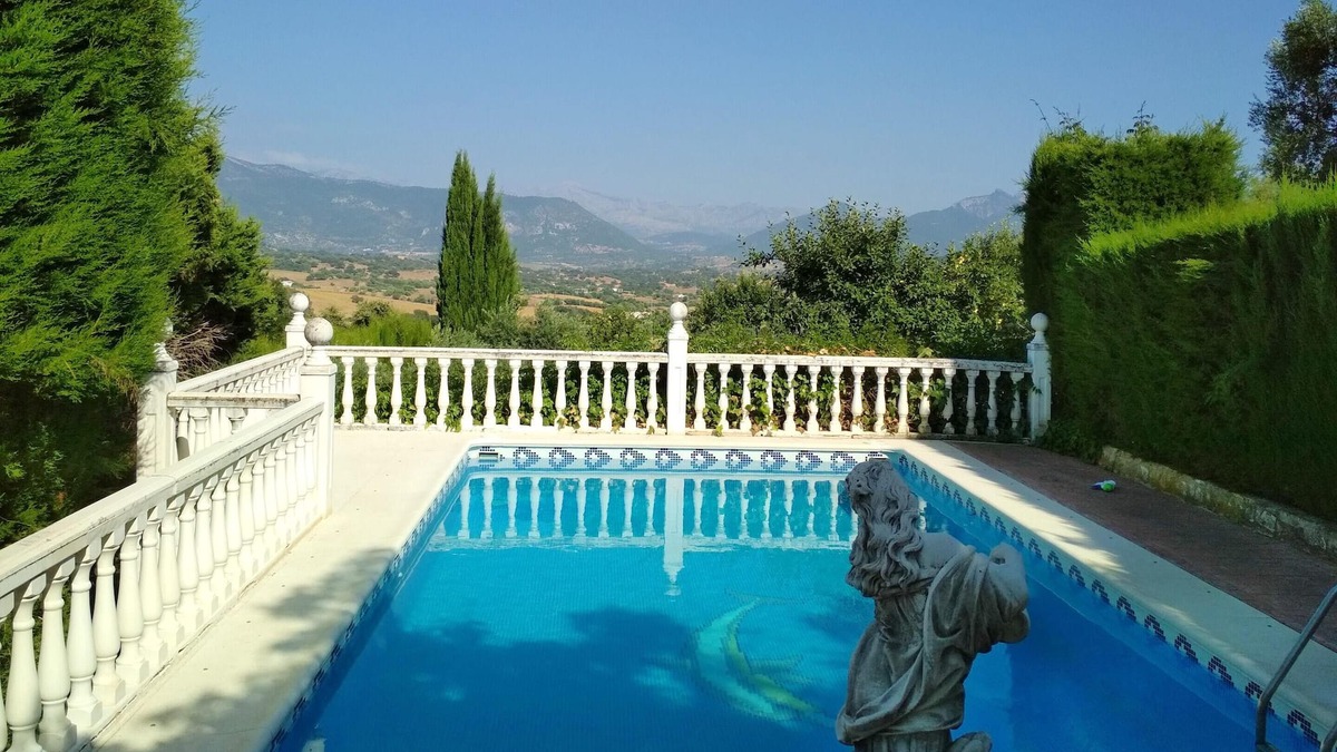 Prado del Rey Villa | Homerez - Villa in Prado del Rey
