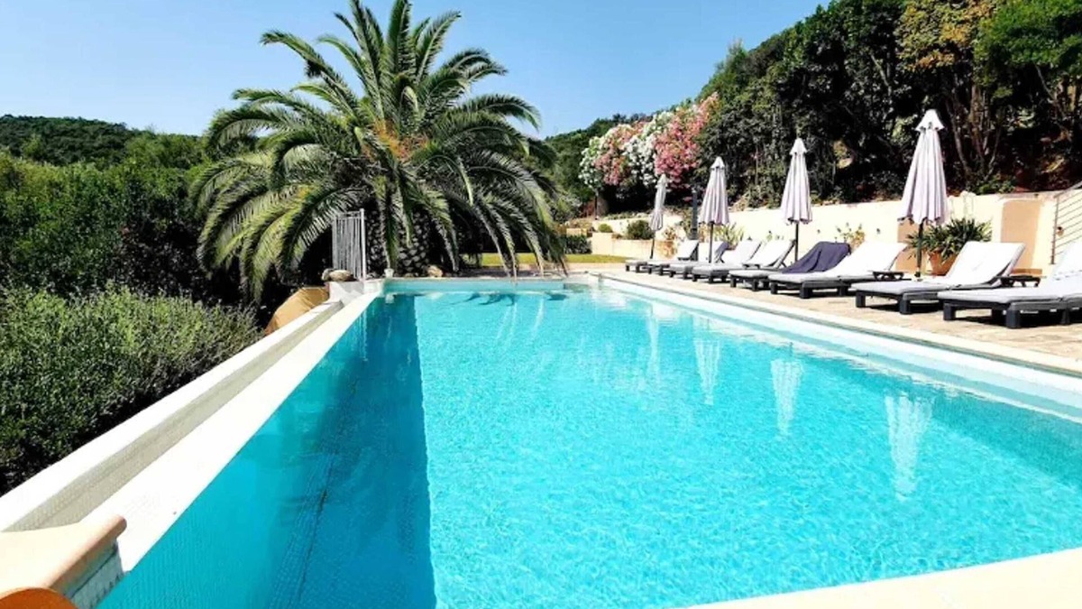 Sari-Solenzara Villa | Homerez - Villa in Sari-Solenzara