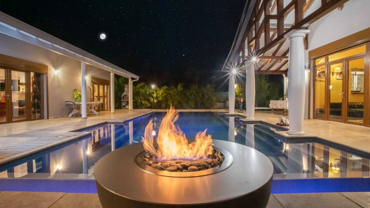 Le Lamentin Villa | Homerez - Villa in Le Lamentin