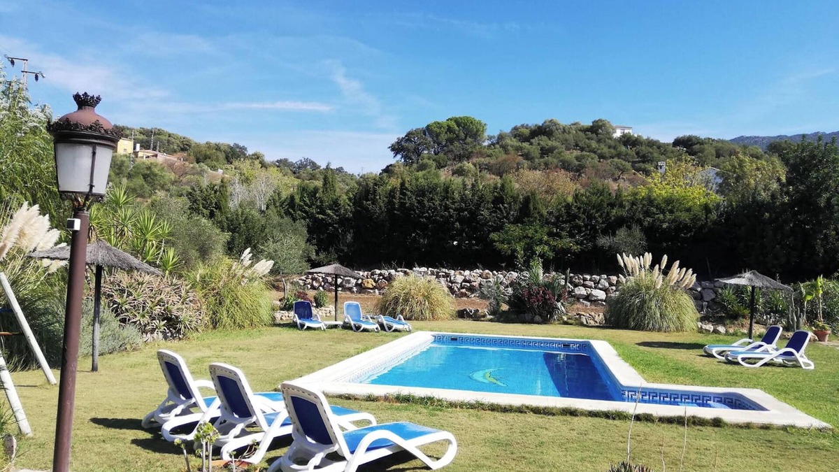 Ubrique Villa | Homerez - Villa in Ubrique, mountain view.