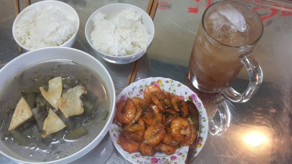 Ninh Kieu Bed & Breakfast | Homestay and home-cooked with family