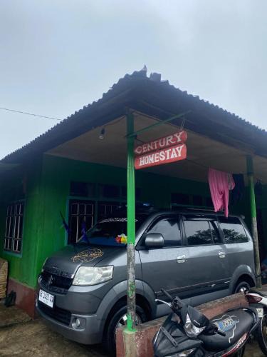 Moni House | Homestay Century Moni Waturaka