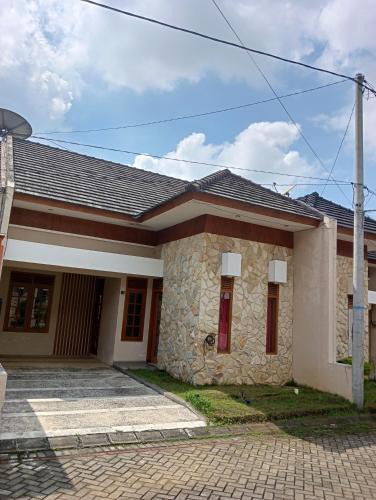 Sidomulyo Villa | HOMESTAY ELRAHMA