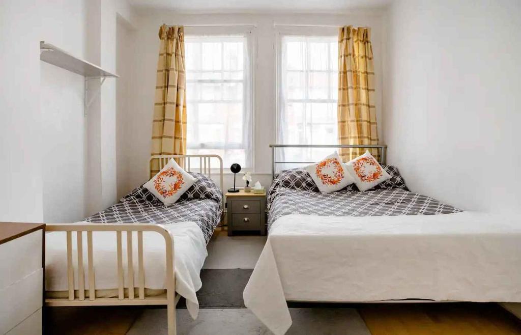 Tottenham House | Homestay near Tottenham Hotspur Stadium