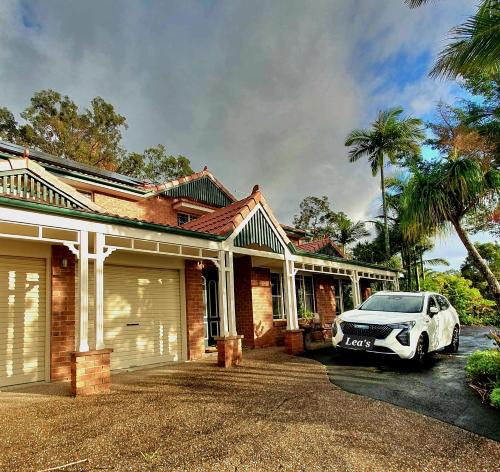 Oxenford House | Homestay on the hill 2
