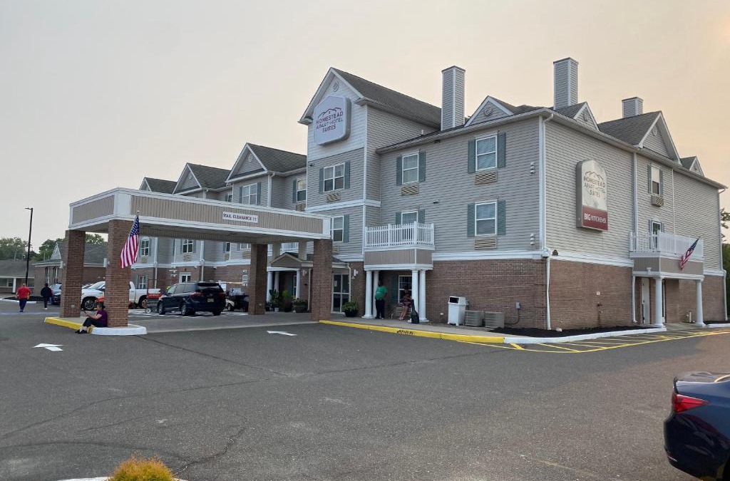 Pleasantville Hotel | Homestead Lodge Apart Hotel