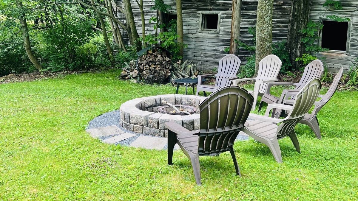 Stamford Apartment | Homesteading at the heart of this charming village