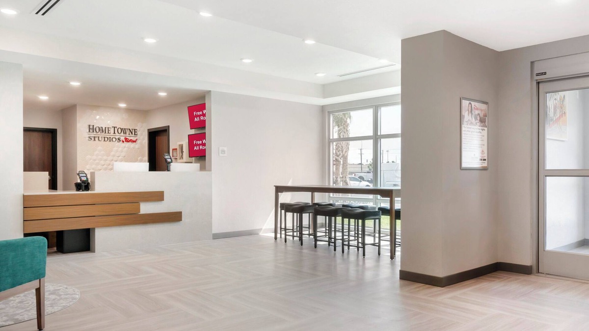 Bearss Plaza Hotel | HomeTowne Studios by Red Roof Tampa - Airport