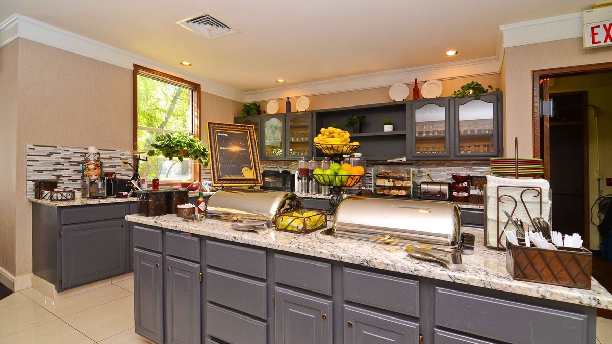 Schaumburg Hotel | Homewood Suites by Hilton Chicago - Schaumburg