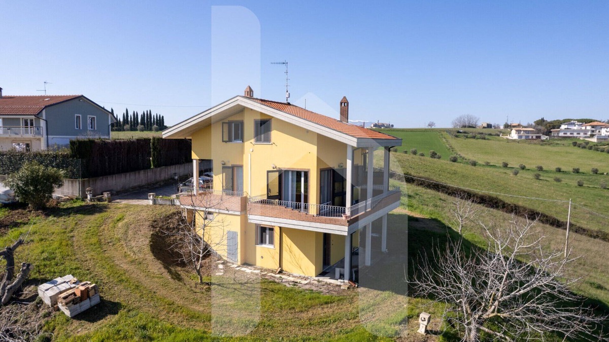 Colonnella Villa | Homiday - Villa Moretti