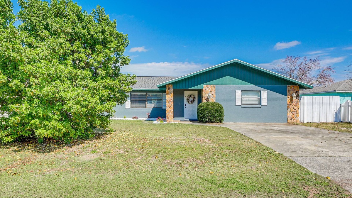 Homosassa House | Homosassa Home w/ Private Yard ~ 4 Mi to Fishing!