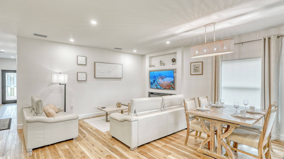 Rotonda Heights House | Honeycomb Haven: 3 Bedroom, 6 Guests, Waterfront Dock, Kayaks, Ocean