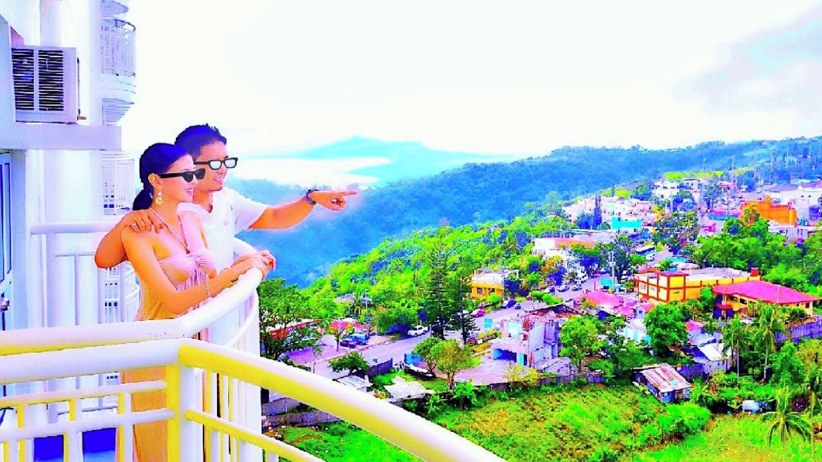 Silang Junction South Condo | HoneyLove 1 BR *free Pool, Parking *View-Deck