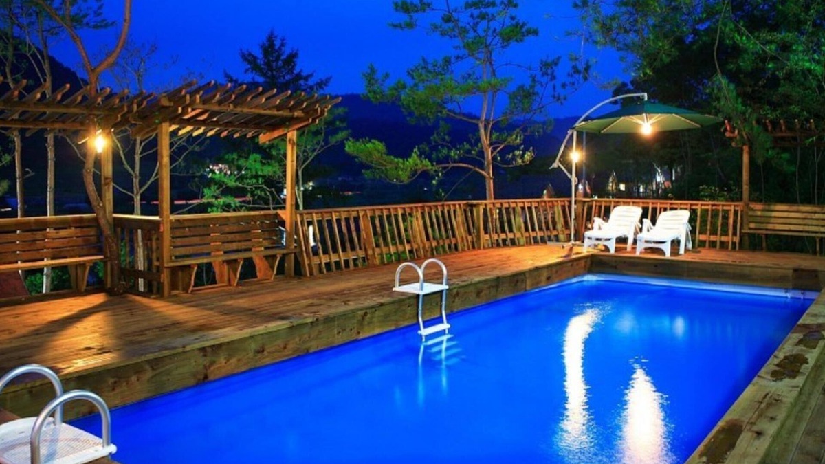 Seo House | Hongcheon The Wizard of Oz Pension