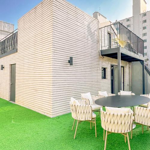 Yeonnam-dong Villa | HongDae, 6 ppl, new building, Big terrace