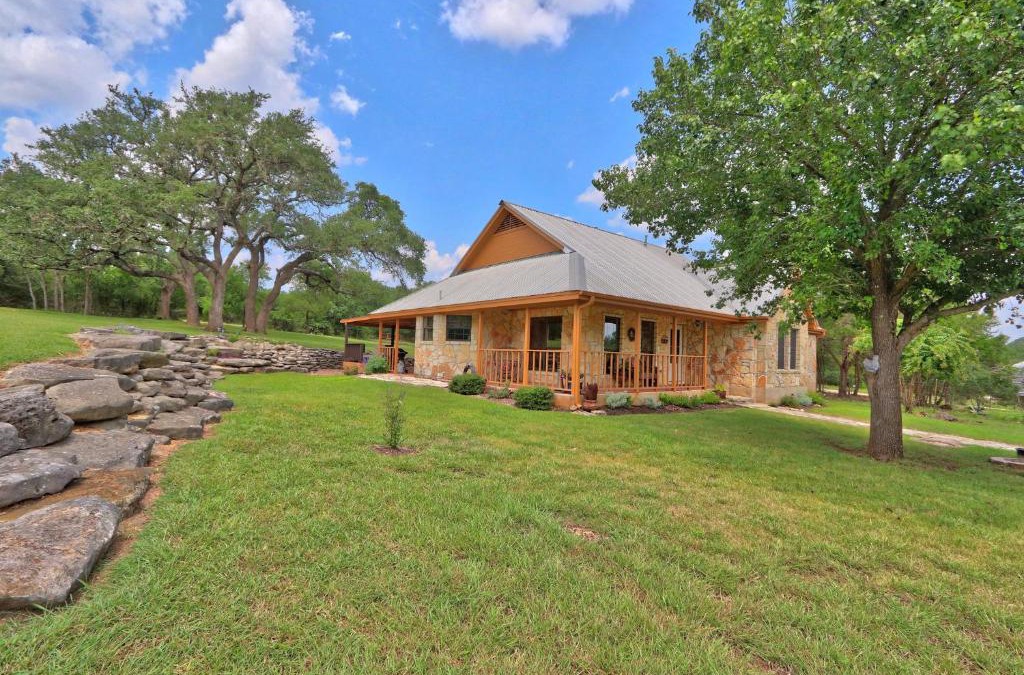 Driftwood House | Honky Tonk Getaway