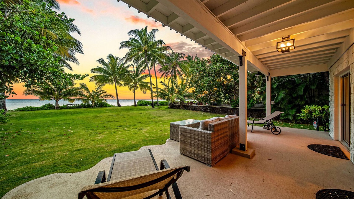 Eastern Honolulu House | Honolulu Beachfront Retreat by Gather: Lux Beachfront w/Ocean Views & Comfort