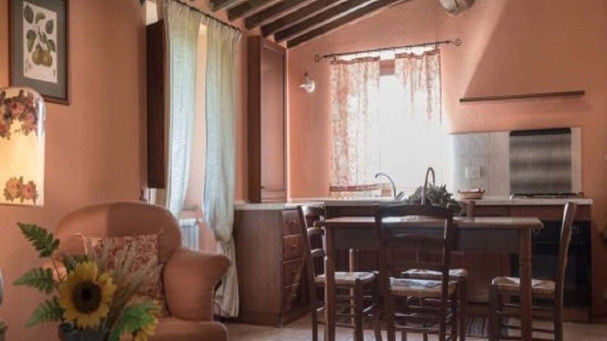 Todi Apartment | Honoré de Balzac apartment Borgo Bianchini
