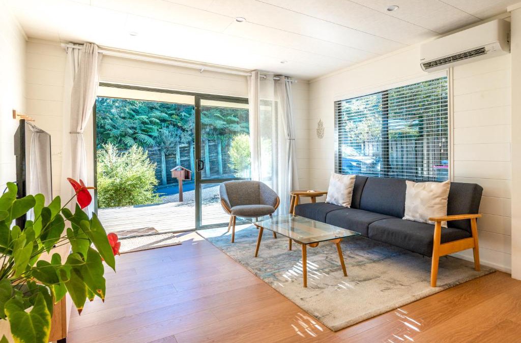 Waiheke Island House | Honu Cottage - Oneroa Holiday Home