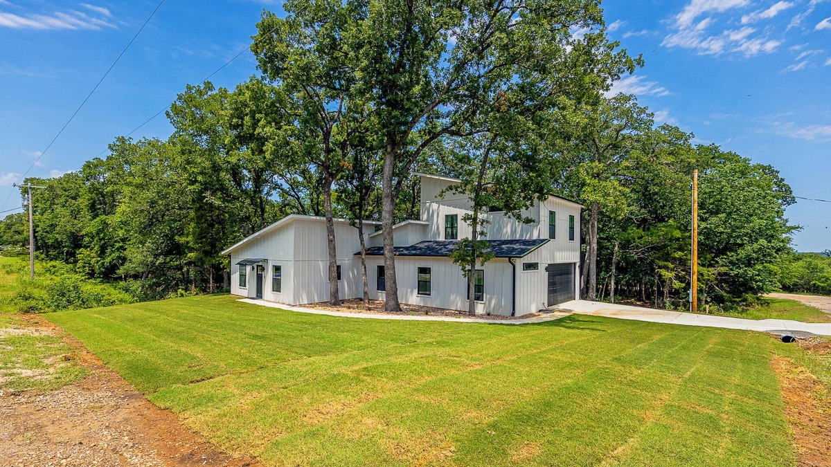 Kingston House | Hookem Sooner at Lake Texoma – Ping Pong, Pool, FirePit, Park, Lake, Pickleball